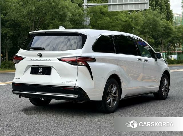 Toyota Saina id 4359585 из Китая 12