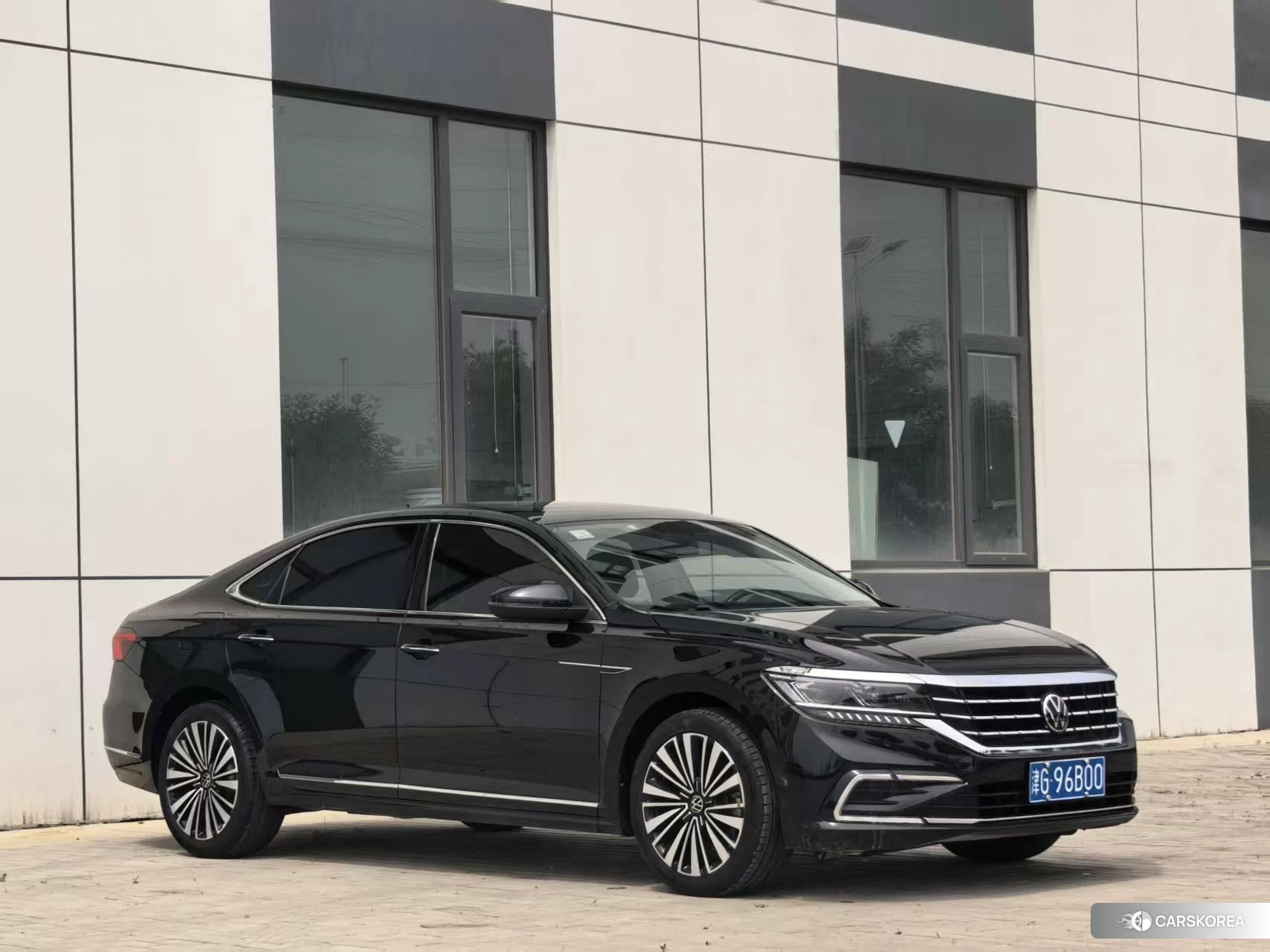 Volkswagen Passat id 4498529 из Китая 8