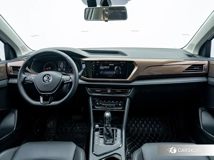 Volkswagen Tharu id 4680458 из Китая 17