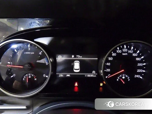 Kia Carnival 4th generation id 3002393 из Кореи 18