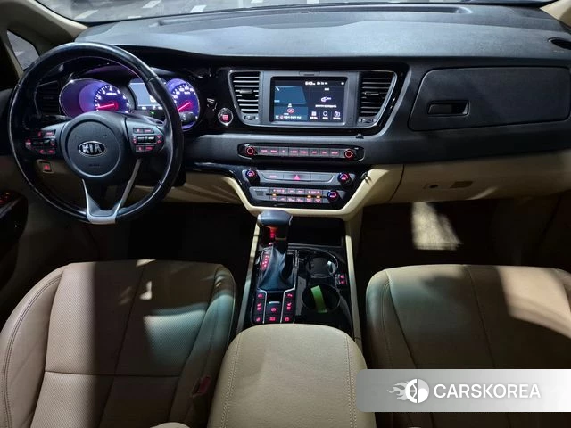 Kia The New Carnival id 4654217 из Кореи 18