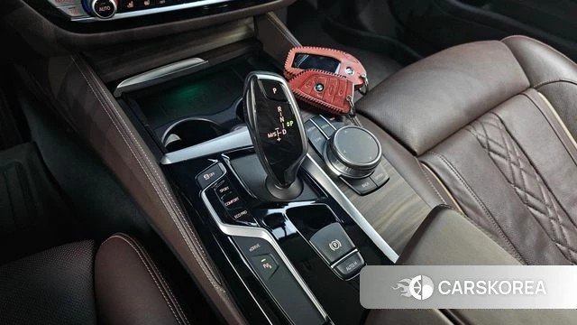 BMW 5 Series (G30) id 4245175 из Кореи 33