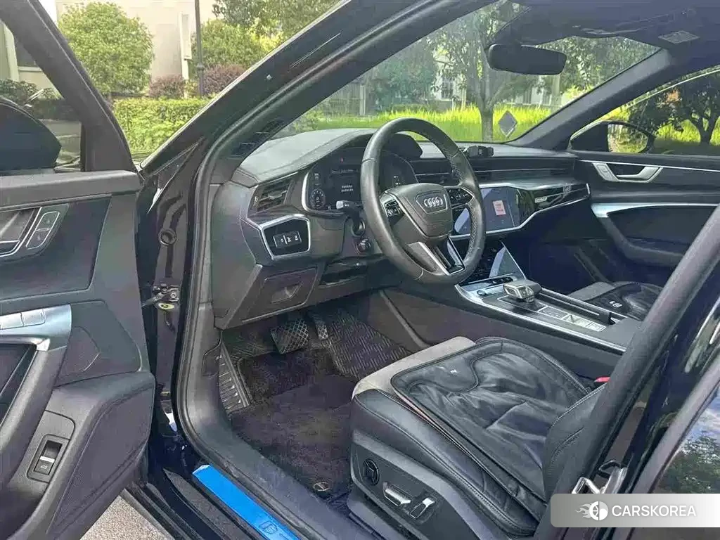 Audi A6L id 4547238 из Китая 8