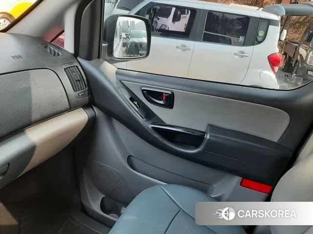 Hyundai The New Grand Starex id 3697588 из Кореи 18