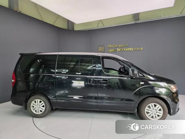 Hyundai The New Grand Starex id 4547783 из Кореи 18