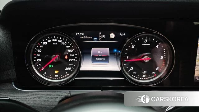 Mercedes-Benz E-Class W213 id 4755235 из Кореи 31