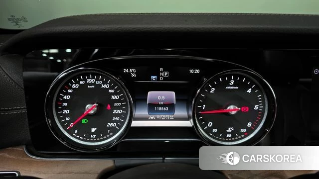 Mercedes-Benz E-Class W213 id 4377655 из Кореи 32