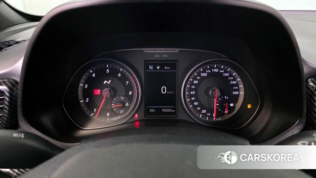 Hyundai Veloster (JS) id 4188466 из Кореи 29