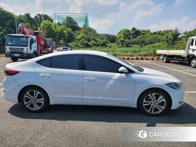 Hyundai Avante AD id 4672773 из Кореи 17