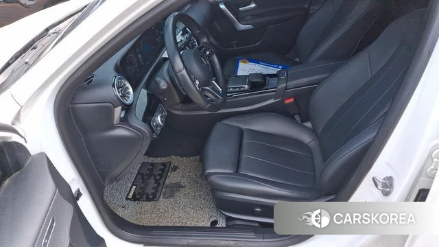 Mercedes-Benz A-Class W177 id 3793814 из Кореи 18