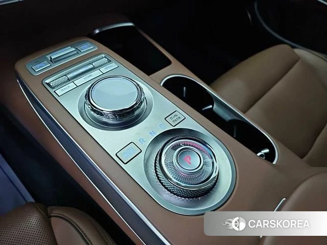Genesis GV70 id 4793838 из Кореи 18