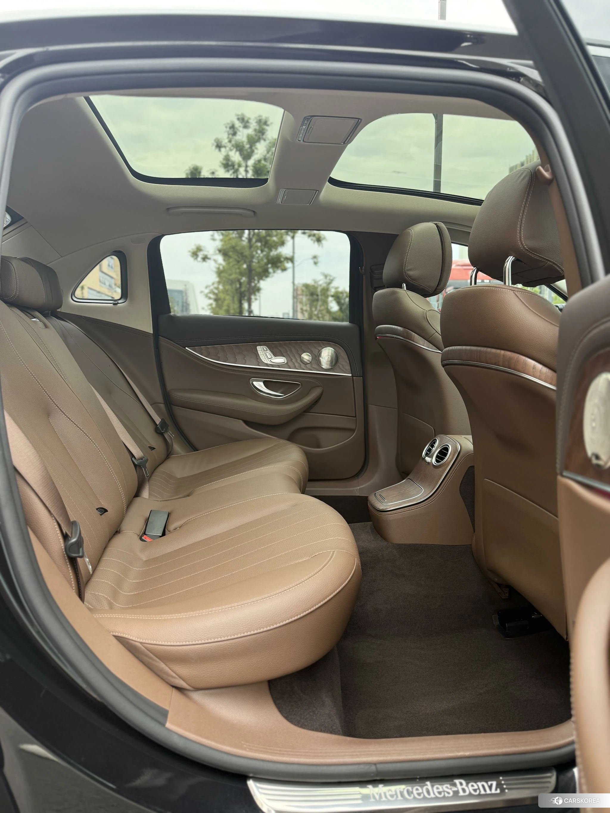 Mercedes-Benz E-class id 4440680 из Китая 17