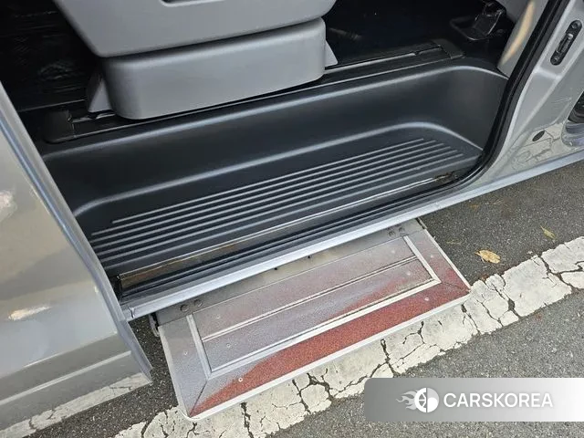 Hyundai The New Grand Starex id 3330170 из Кореи 18