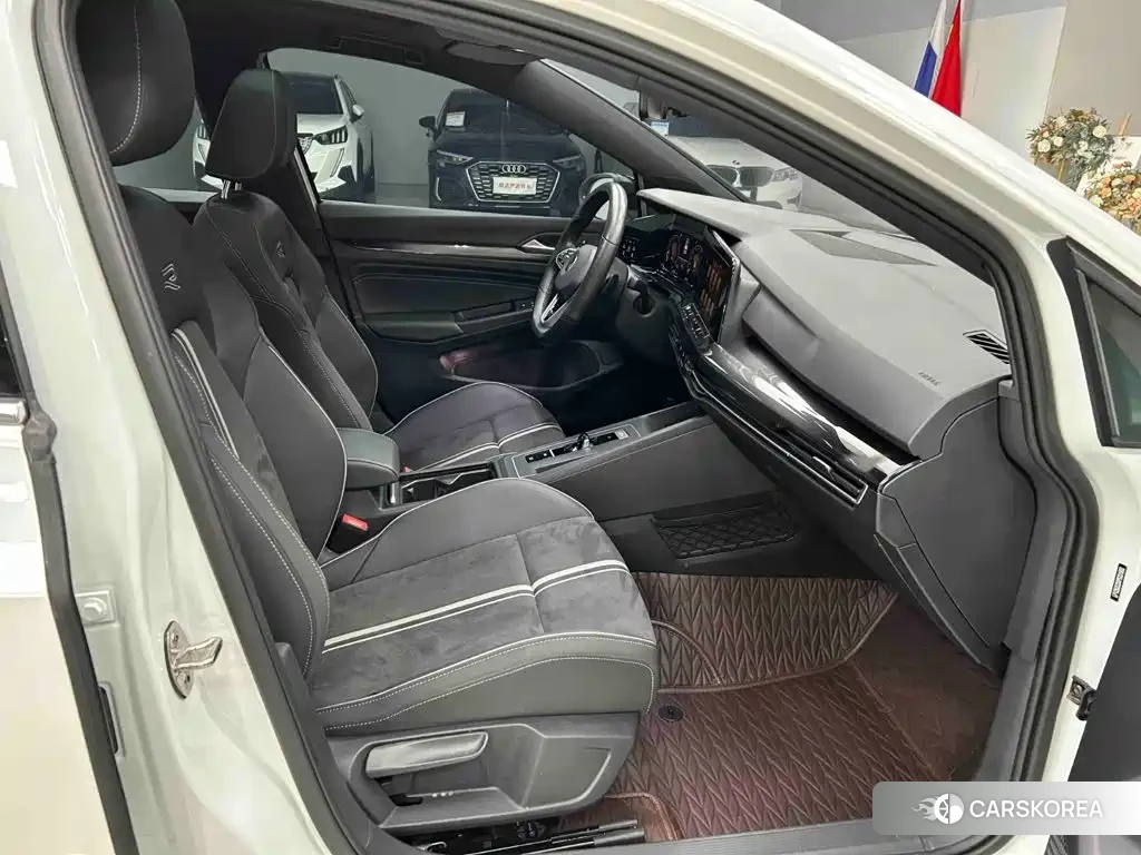Volkswagen Golf id 4664484 из Китая 24