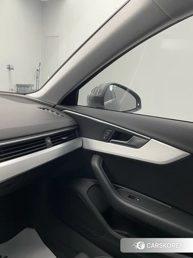 Audi A4L id 4297248 из Китая 20