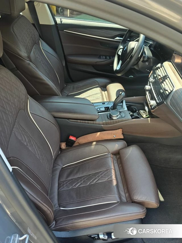 BMW 5 Series (G30) id 4274919 из Кореи 8