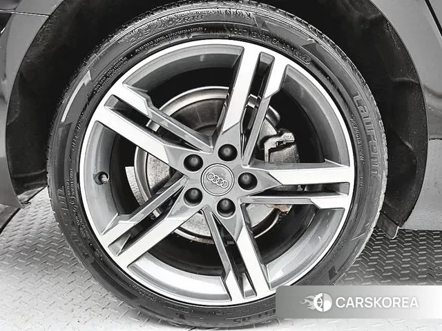 Audi A4 (B9) id 3666466 из Кореи 18