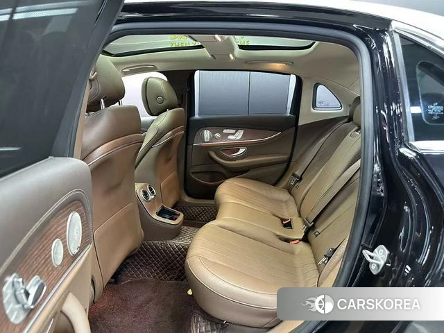 Mercedes-Benz E-class id 4290513 из Китая 14