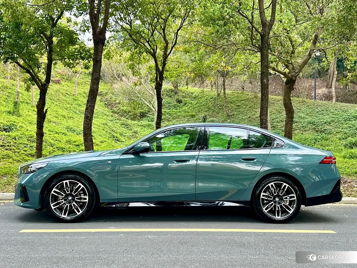 BMW 5 series id 4547288 из Китая 24