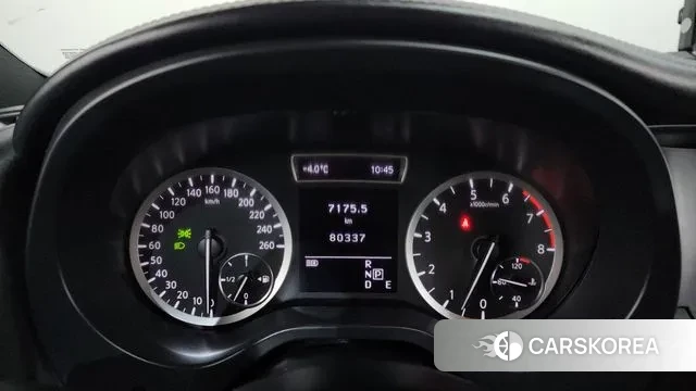 Infiniti Q30 id 3536082 из Кореи 18