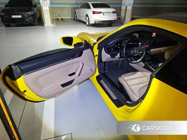 Porsche 911(992) id 3407592 из Кореи 10