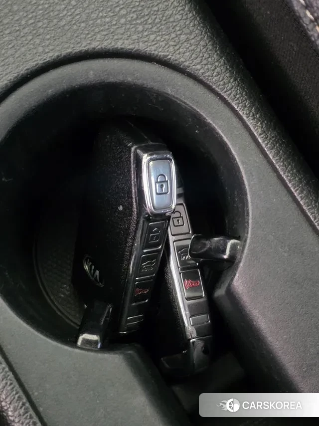 Kia Come New K3 id 3778346 из Кореи 15