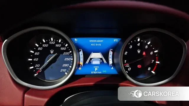 Maserati Ghibli id 3708936 из Кореи 18