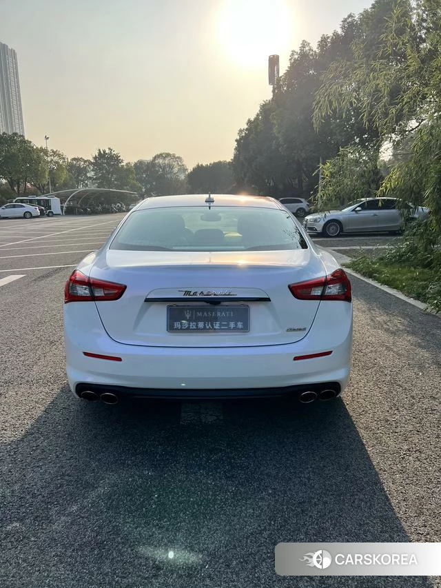Maserati Ghibli id 3896003 из Китая 17