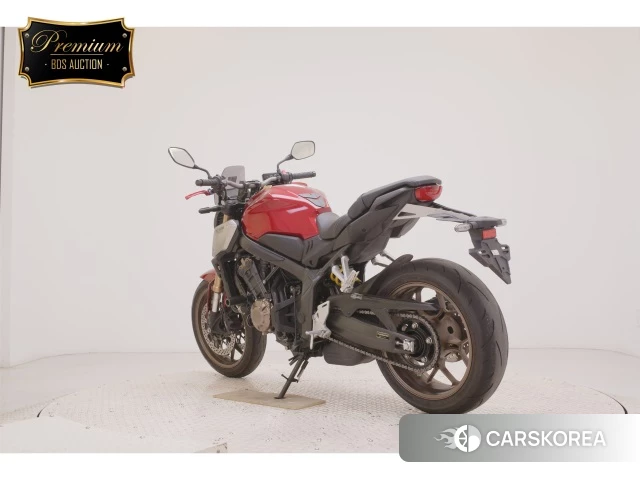 Проданный Honda CB650R id 4341460 из Японии, фото 8