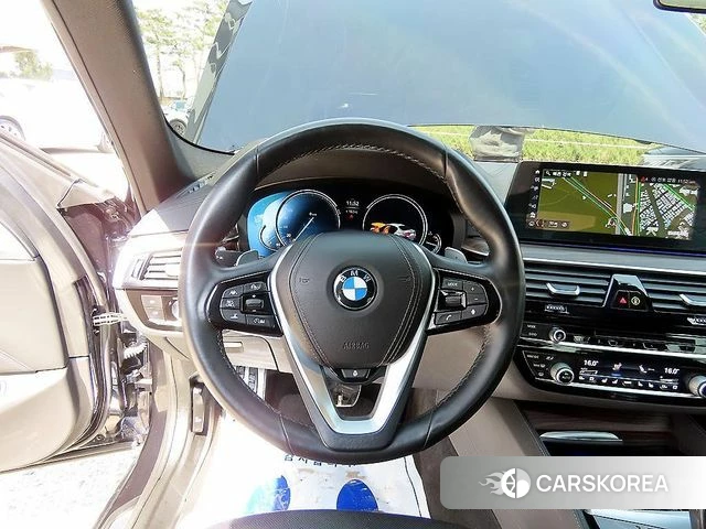 BMW 5 Series (G30) id 3829317 из Кореи 18