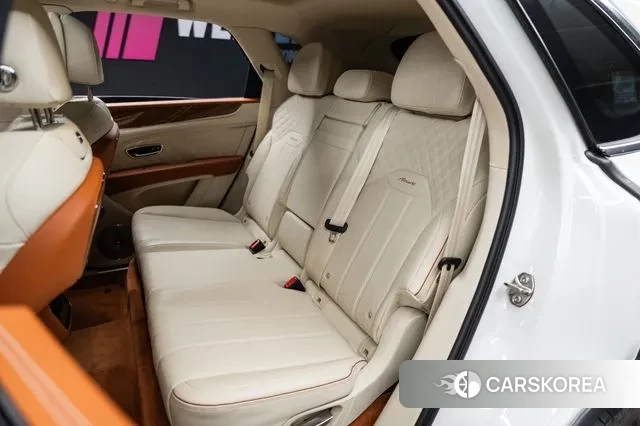 Bentley Bentayga id 3756916 из Кореи 9