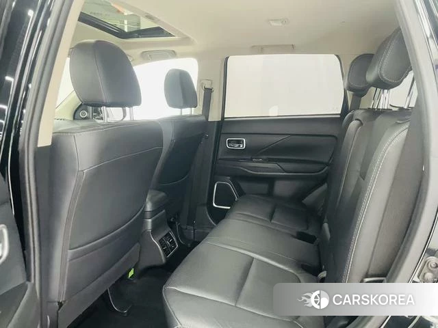 Mitsubishi  Outlander id 4242424 из Китая 16