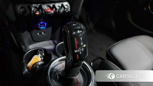 Mini Cooper S id 4446890 из Кореи 30