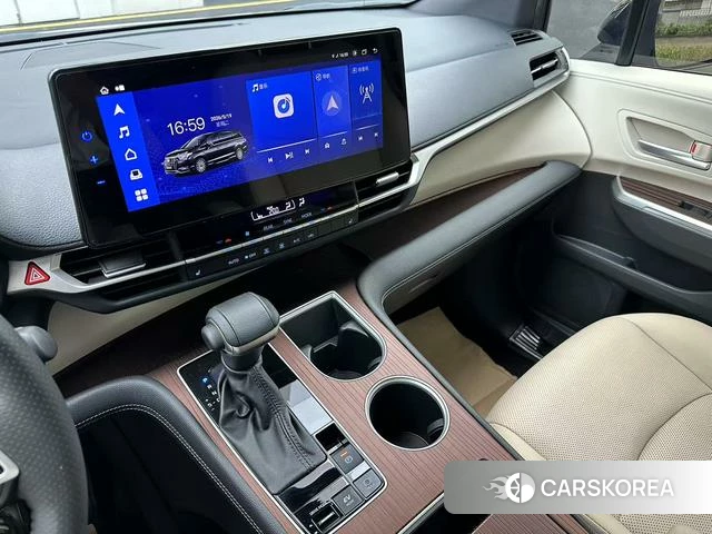 Toyota Saina id 4380706 из Китая 8