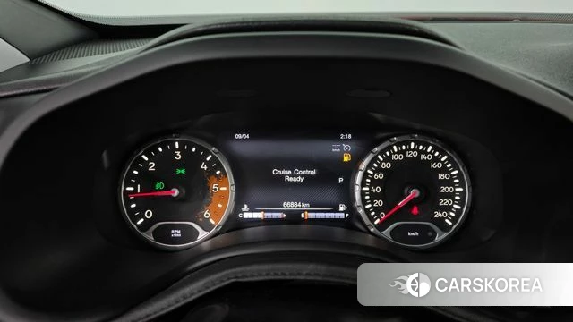 Jeep Renegade id 4770541 из Кореи 32