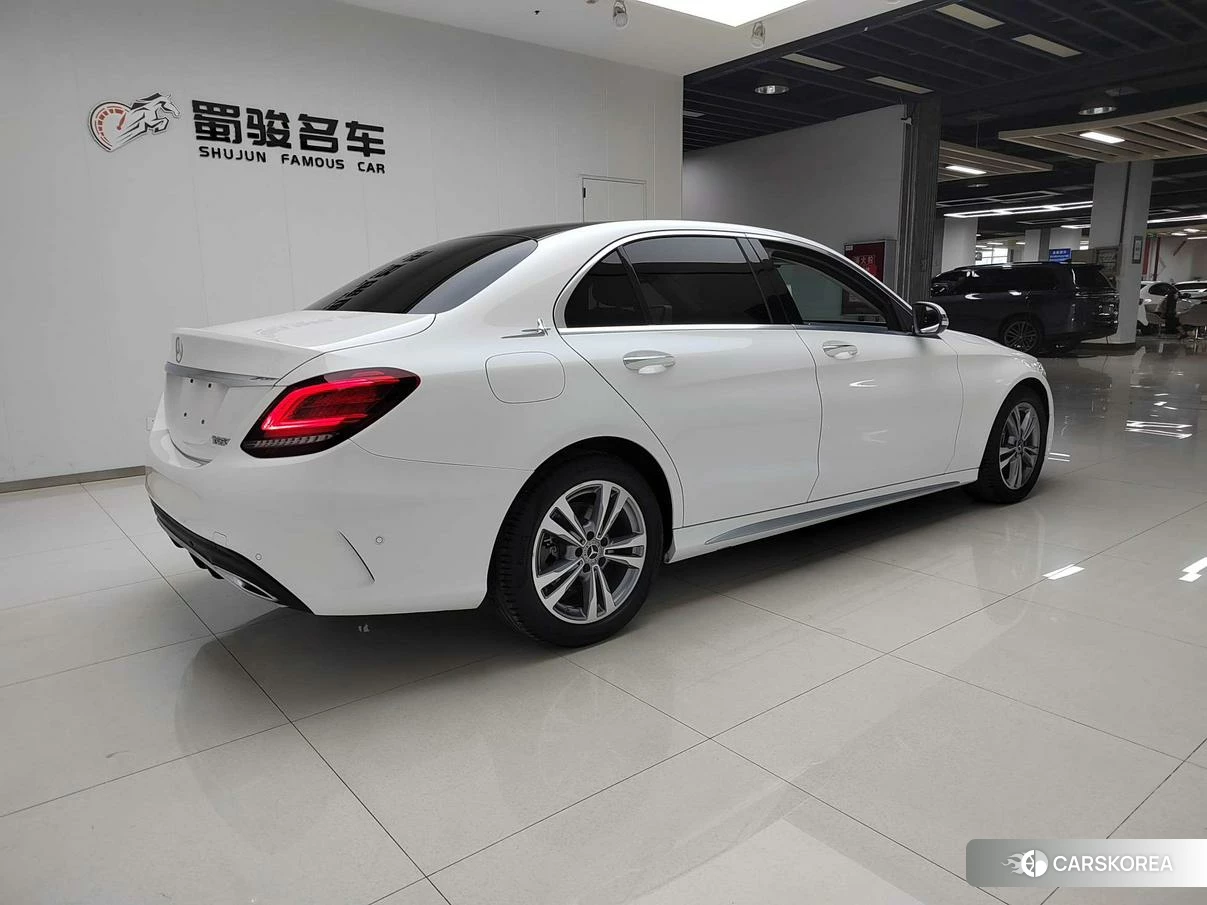 Mercedes-Benz Class C id 4419305 из Китая 17