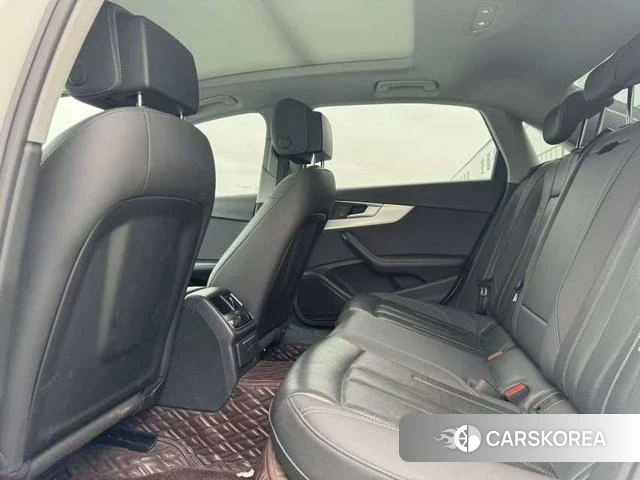 Audi A4L id 4387576 из Китая 20
