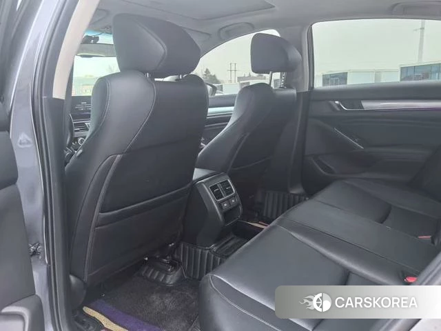 Honda Accord id 4273135 из Китая 14