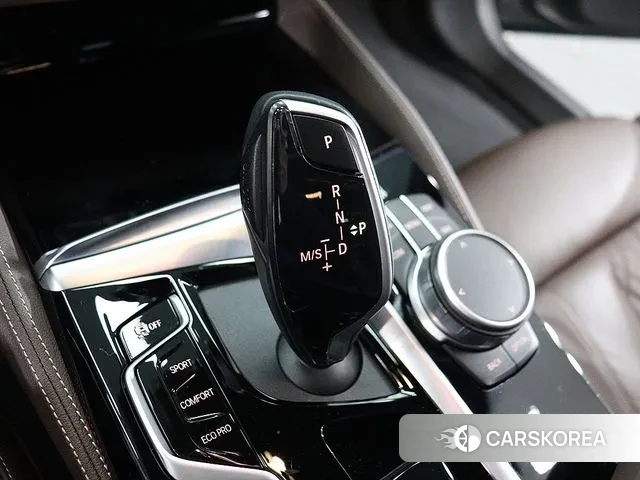 BMW 5 Series (G30) id 3427564 из Кореи 18