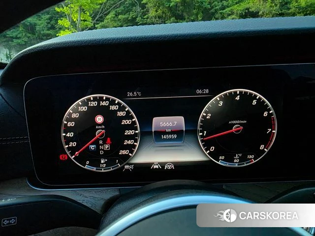 Mercedes-Benz E-Class W213 id 4383938 из Кореи 18