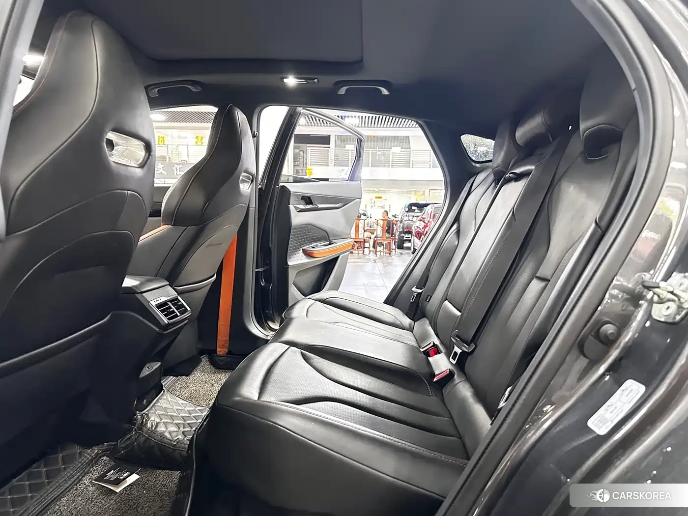 Chang'an Changan UNI-V id 4553811 из Китая 18