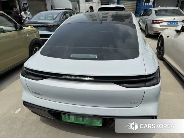 Geely Galaxy Galaxy E8 id 4198926 из Китая 8