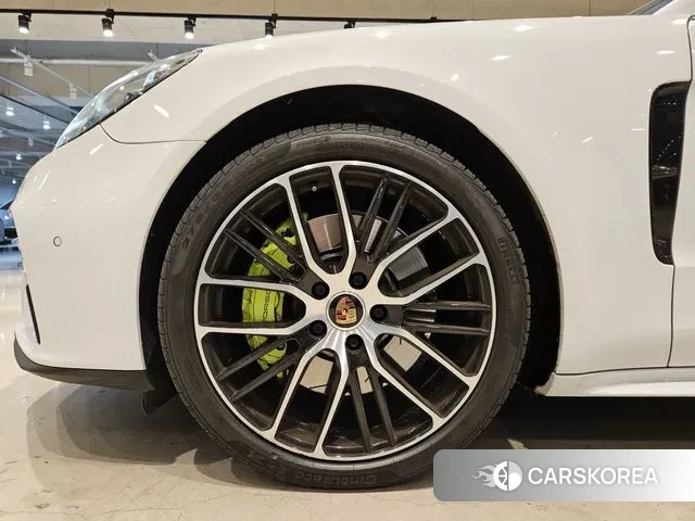 Porsche Panamera (971) id 3488384 из Кореи 18