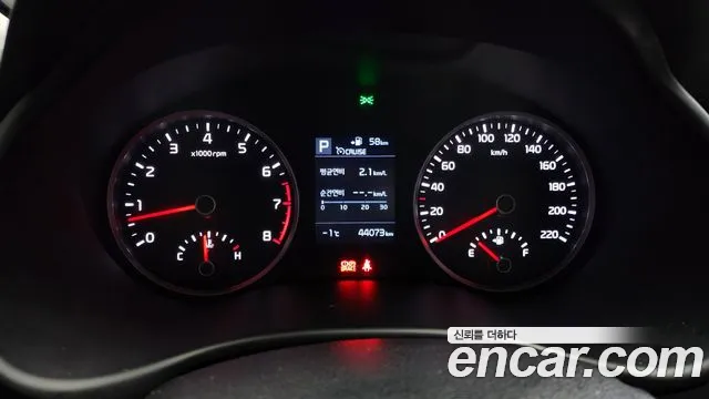 Kia Stonic id 2424834 из Кореи 18