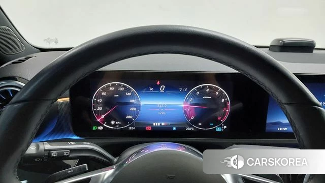 Mercedes-Benz A-Class W177 id 4336716 из Кореи 18