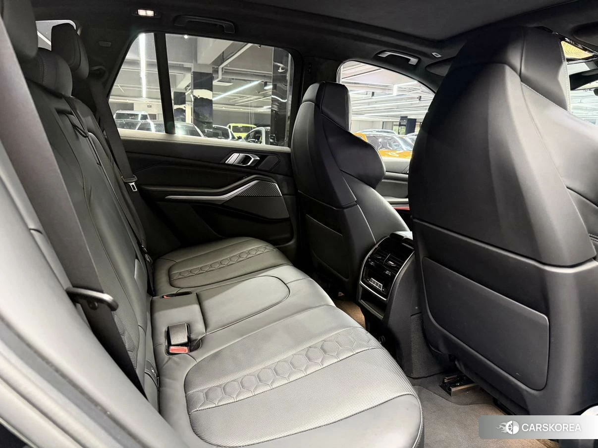BMW X5 M id 4486414 из Китая 11