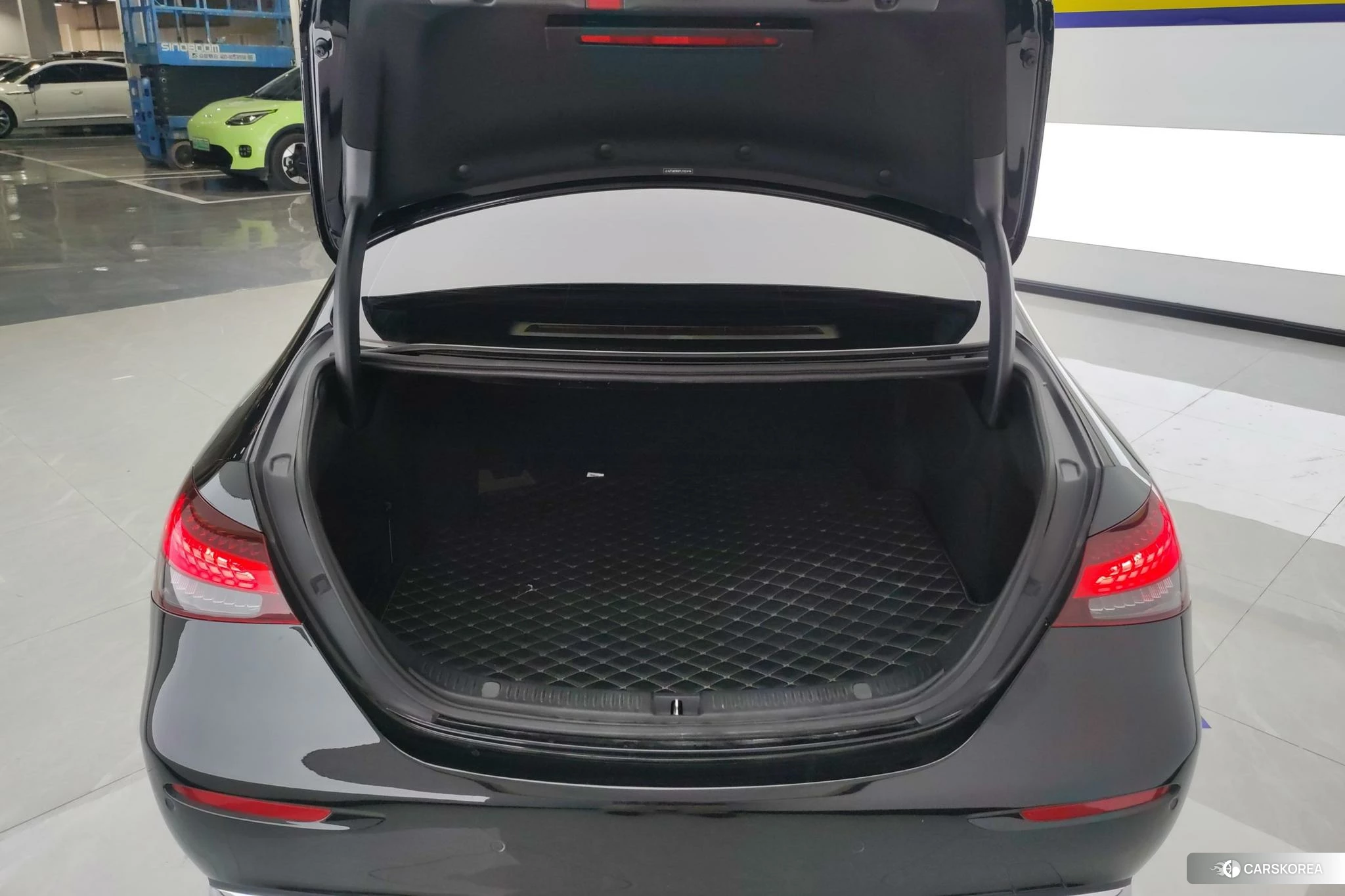 Mercedes-Benz E-class id 4487293 из Китая 11