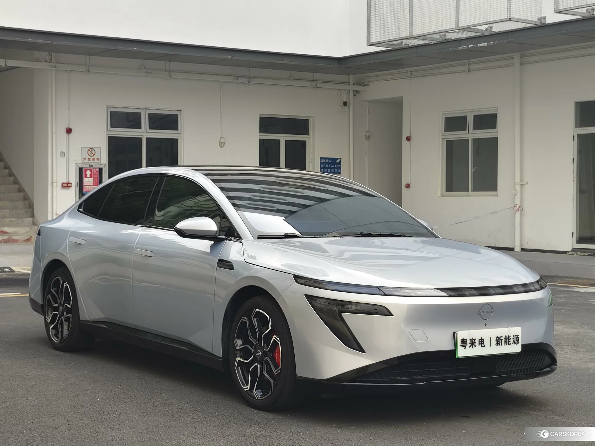 Nissan N7 id 4440672 из Китая 18