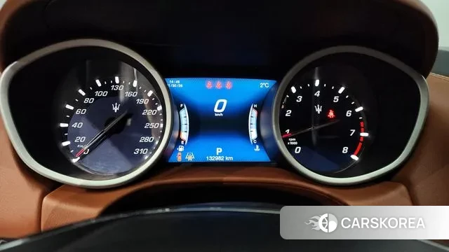 Maserati Ghibli id 3641806 из Кореи 18