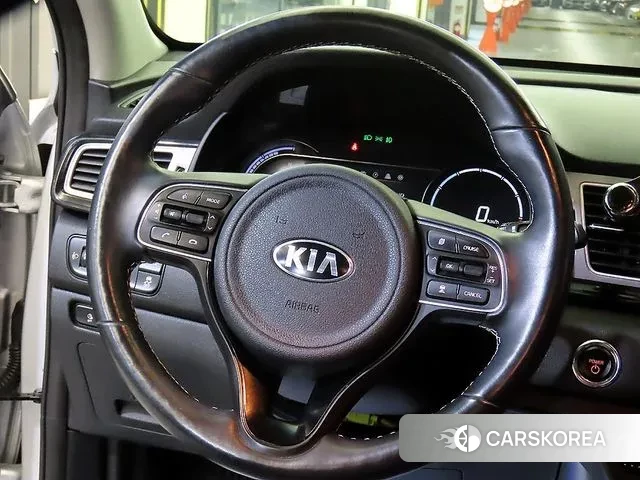 Kia Niro EV id 3522525 из Кореи 18
